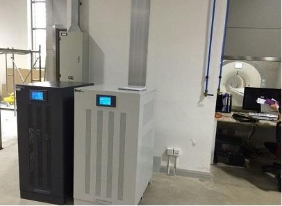 相對(duì)于碳刷式穩(wěn)壓器，為何大家都會(huì)選擇無觸點(diǎn)壓器呢？